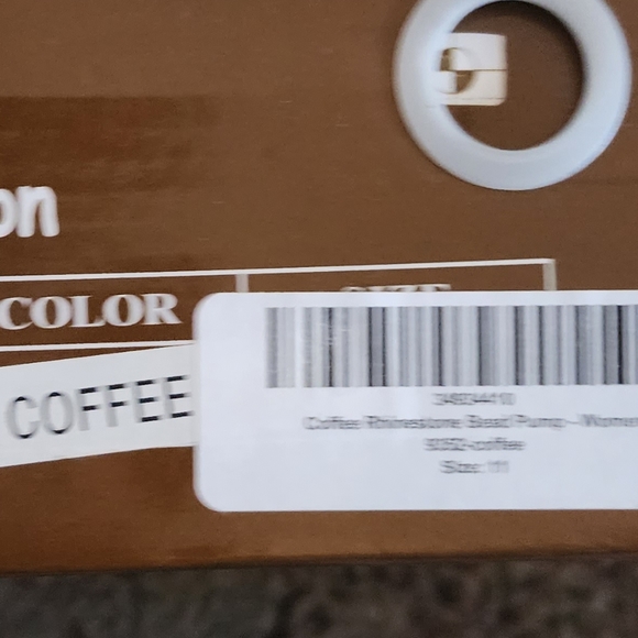 Shoes - Picture 2 of 6